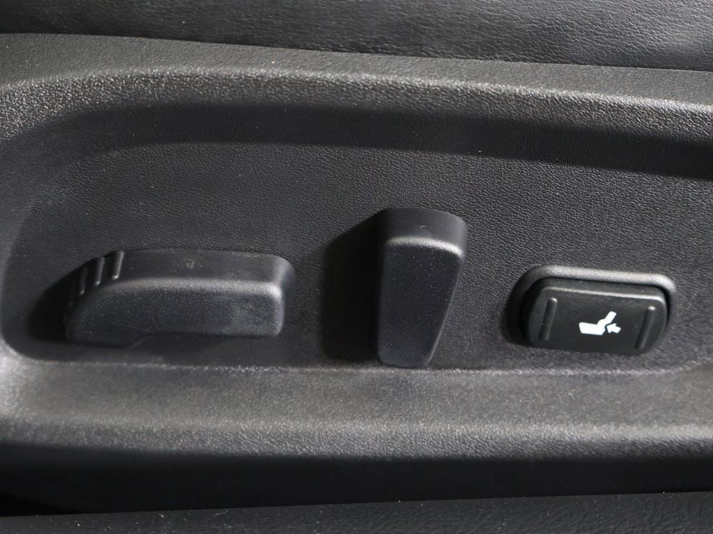 Used 2017 INFINITI Q60 w/ Premium Plus Package 3.0T image 31