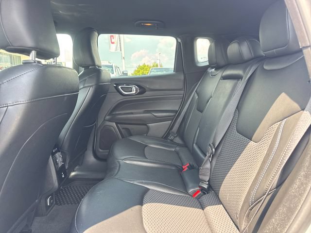 Used 2025 Jeep Compass Latitude w/ Convenience Group AWD/4WD image 11
