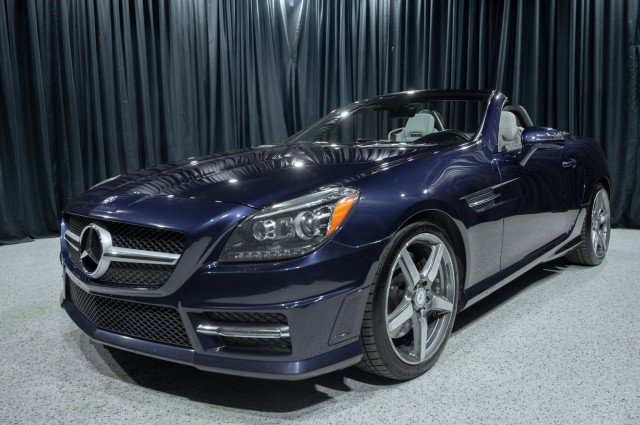 Certified 2015 Mercedes-Benz SLK 250 image 2