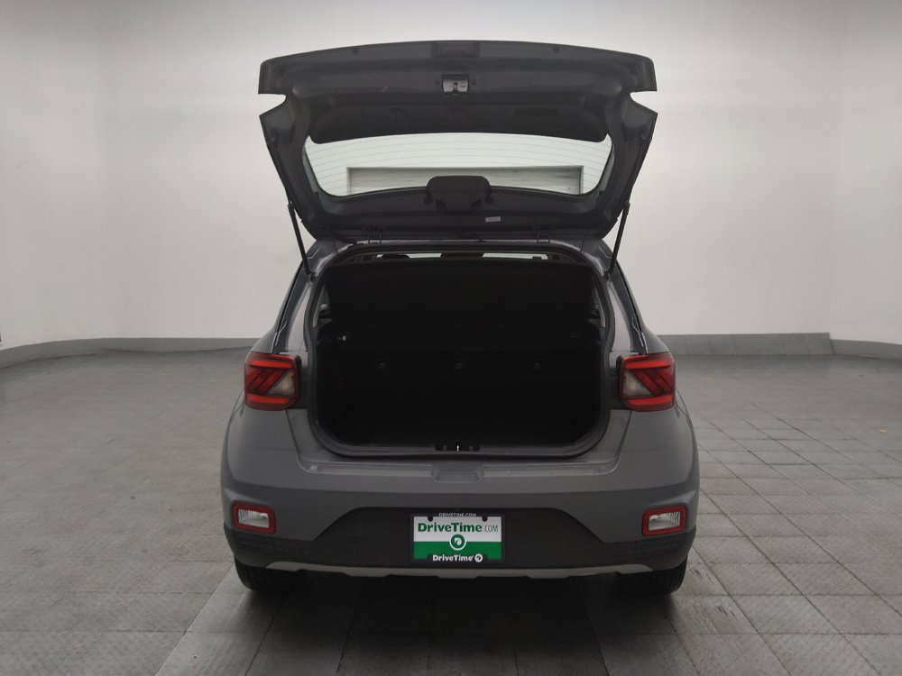 Used 2021 Hyundai Venue SEL w/ Cargo Package FWD image 29