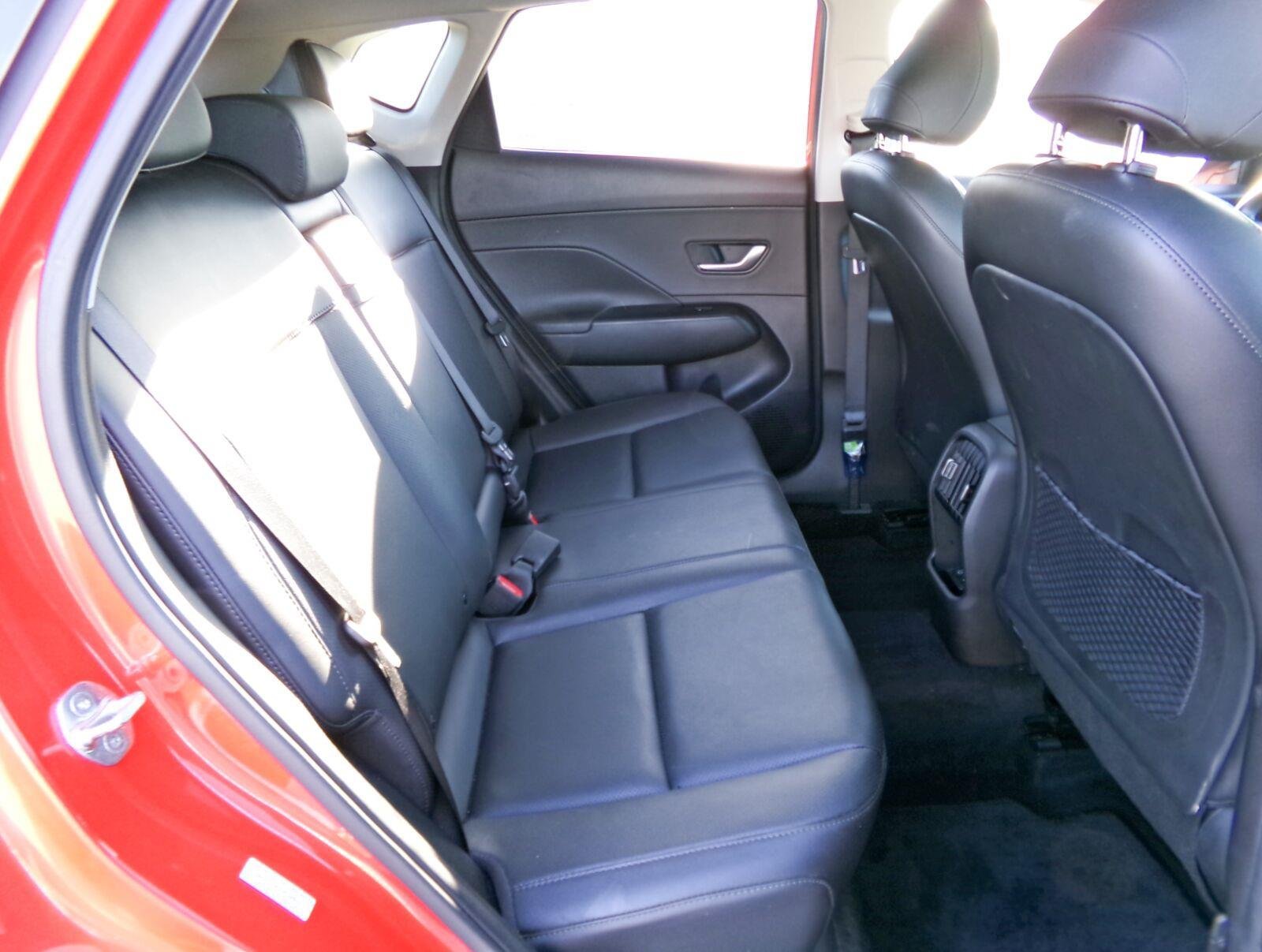 Used 2024 Hyundai Kona Limited FWD image 14