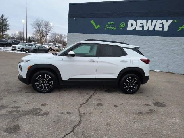 Used 2021 Chevrolet TrailBlazer ACTIV w/ Convenience Package image 2