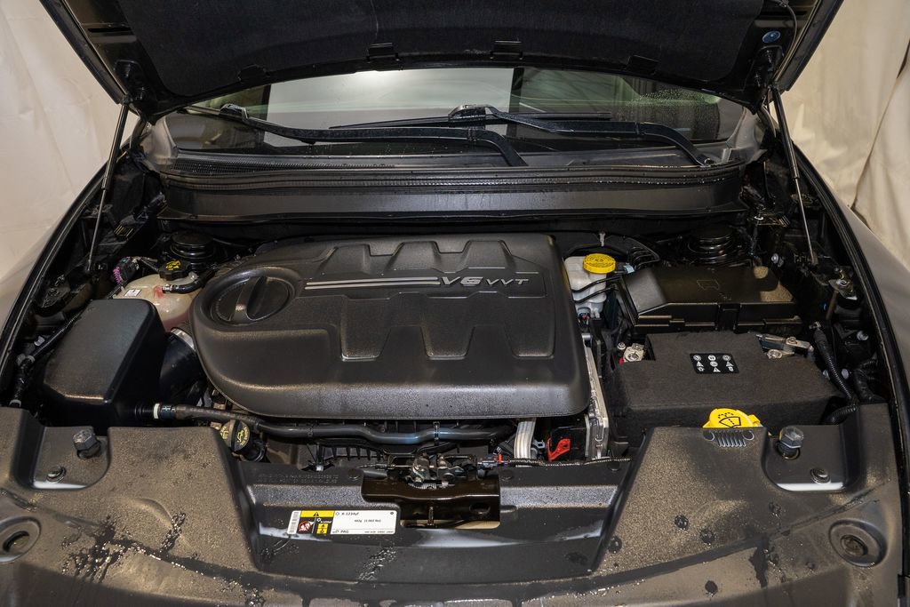 Used 2017 Jeep Cherokee Latitude image 18