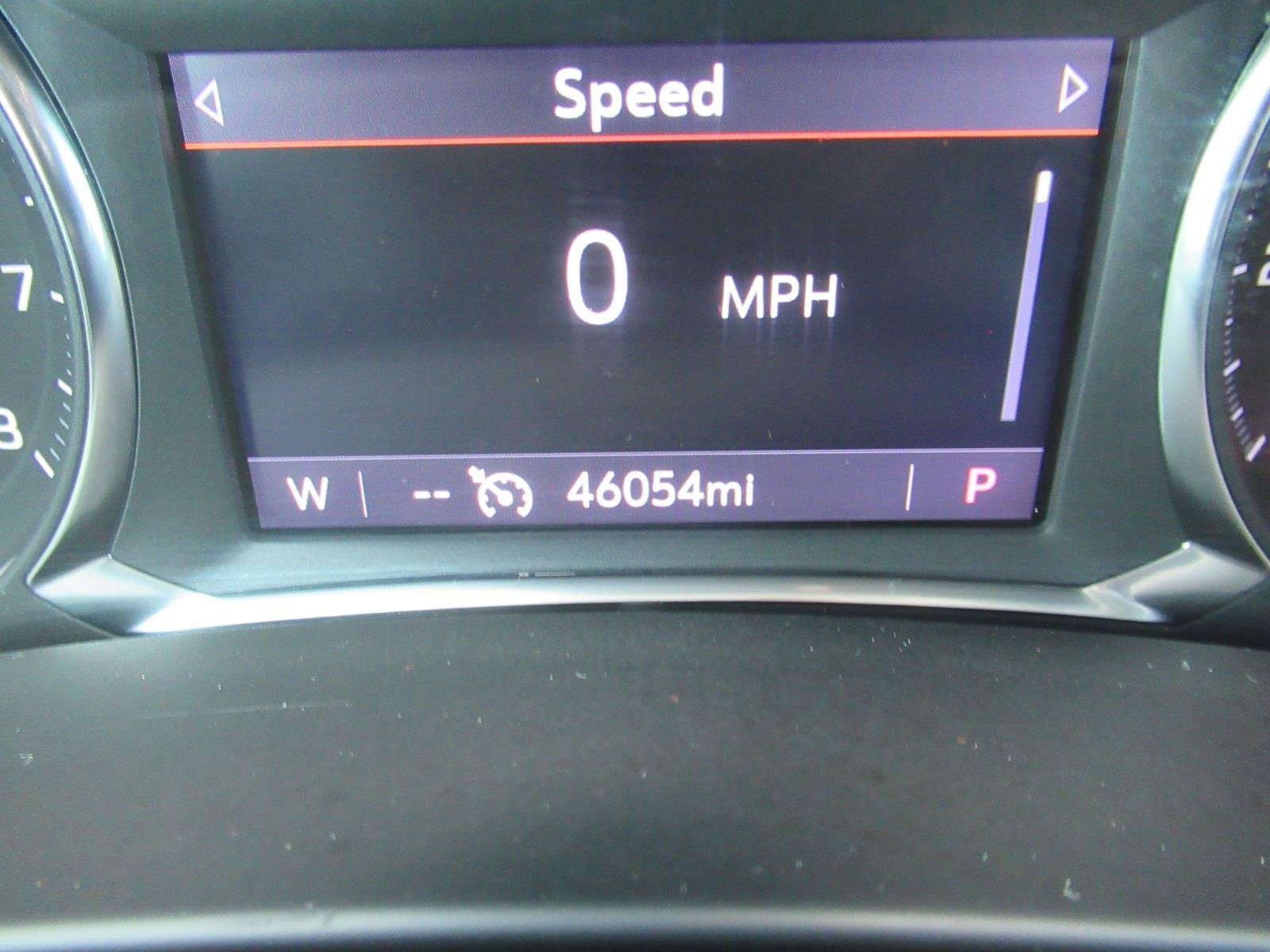 Used 2024 GMC Terrain SLT AWD/4WD image 32