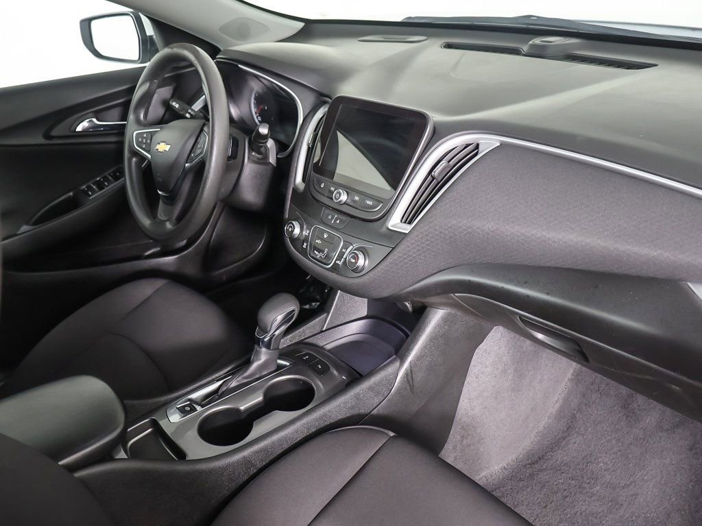 Used 2024 Chevrolet Malibu LS image 23