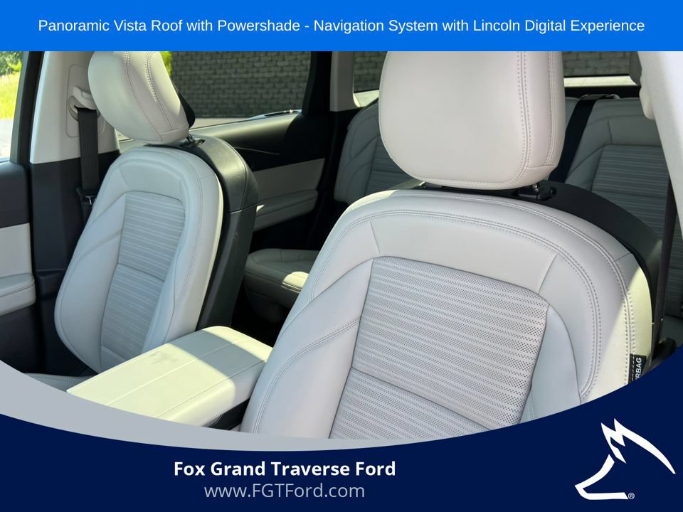 Used 2026 Lincoln Nautilus Reserve AWD/4WD image 12