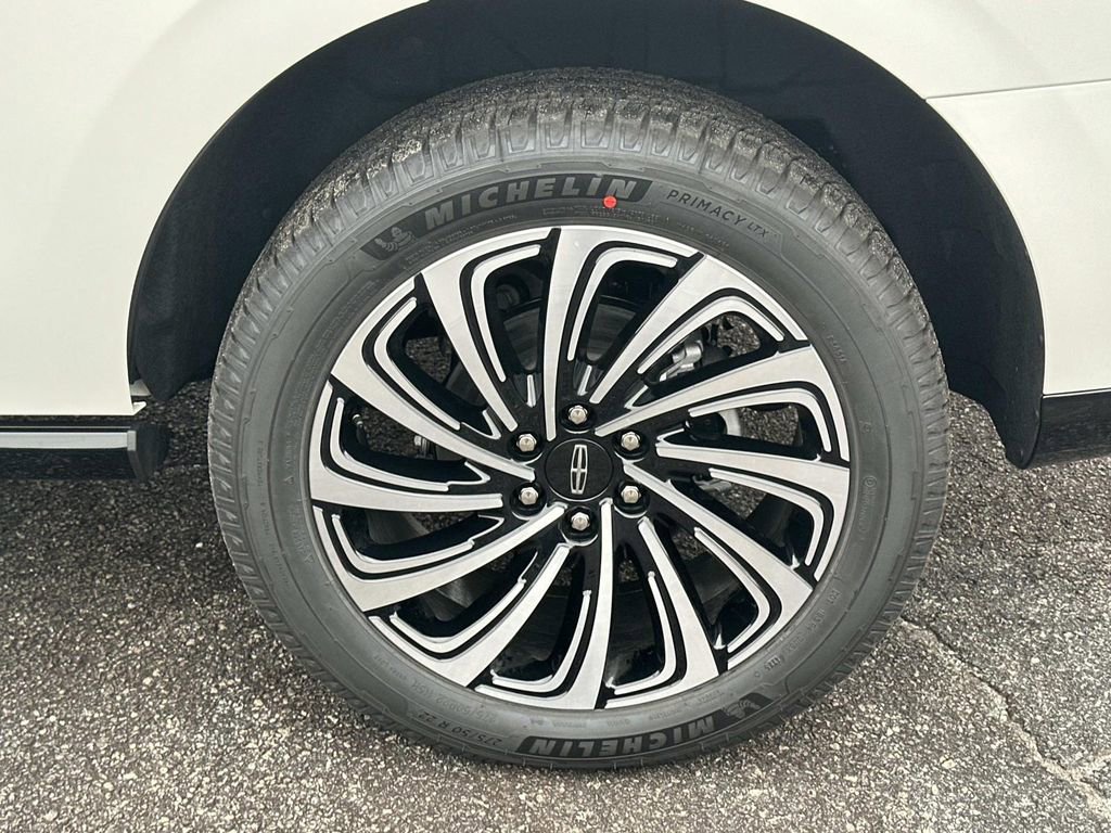 New 2026 Lincoln Navigator Black Label image 23