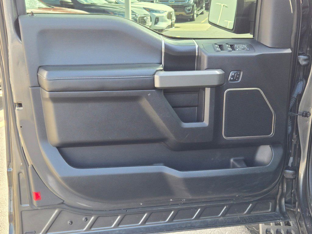 Used 2017 Ford F150 Raptor w/ Equipment Group 802A Luxury image 20
