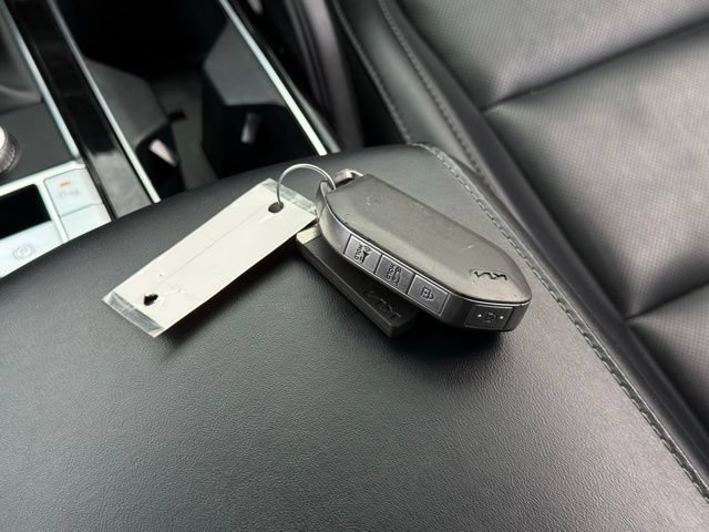 Used 2025 Kia Telluride S FWD image 6