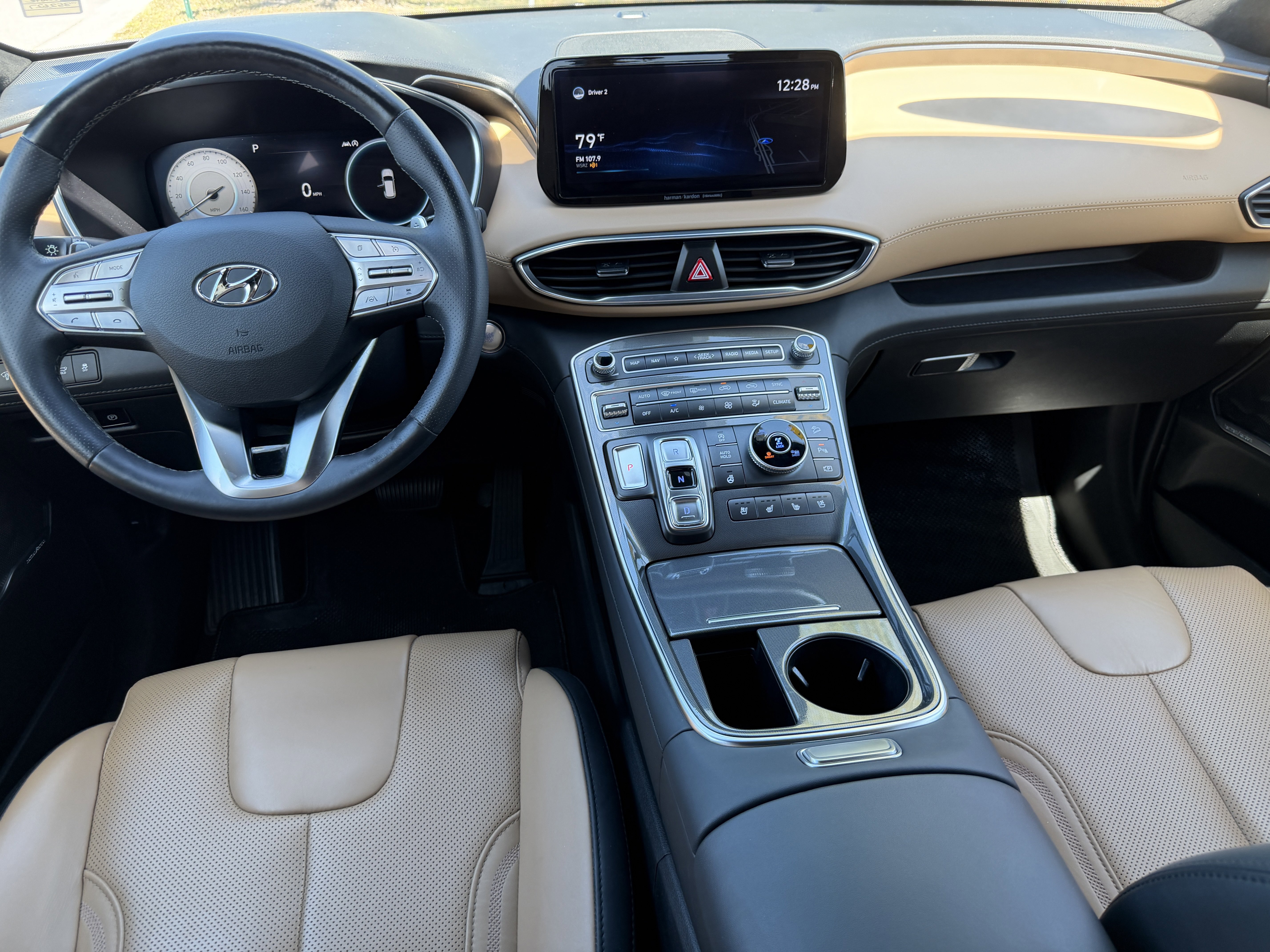 Used 2021 Hyundai Santa Fe Calligraphy AWD/4WD image 15