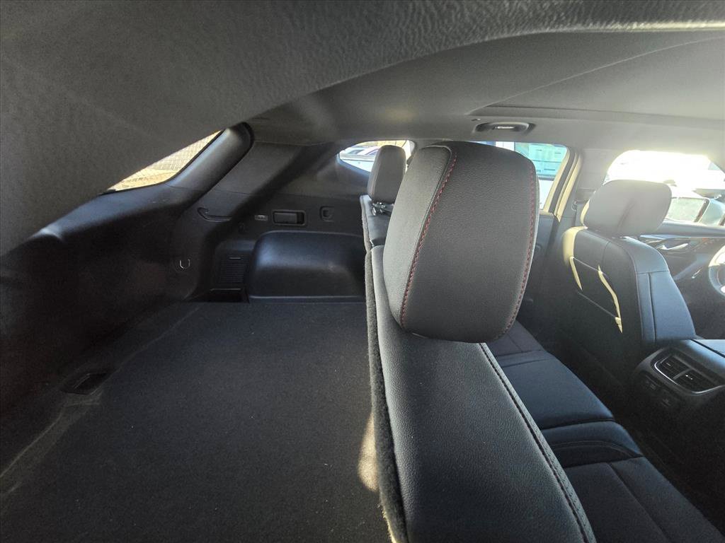 Used 2025 Chevrolet Blazer RS w/ Driver Confidence II Package FWD image 11