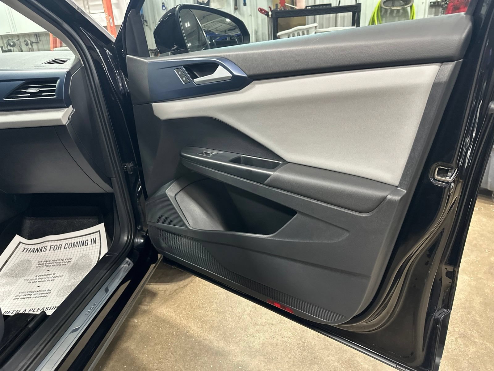 Certified 2023 Volkswagen Taos SE AWD/4WD image 36