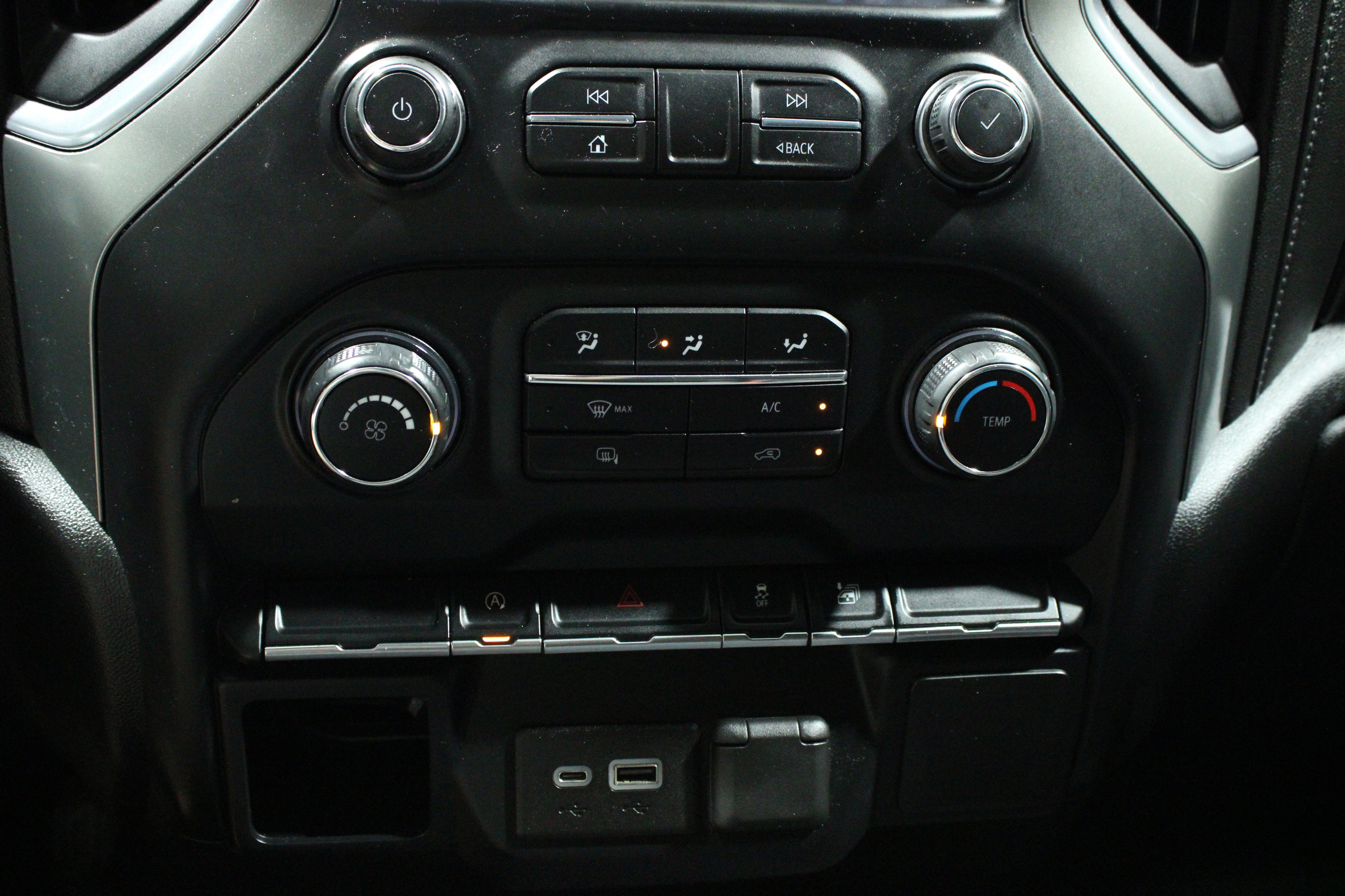 Used 2020 Chevrolet Silverado 1500 LT RWD image 15
