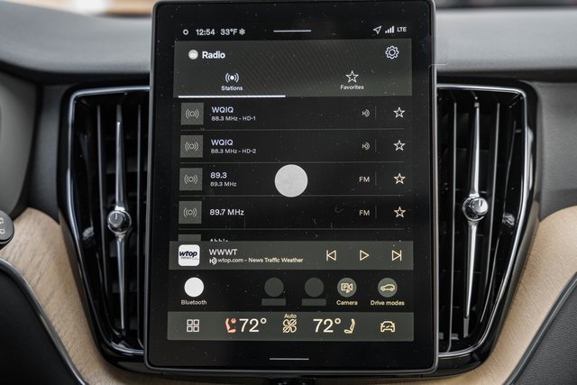 New 2026 Volvo XC60 B5 Plus w/ Protection Package Premier image 22