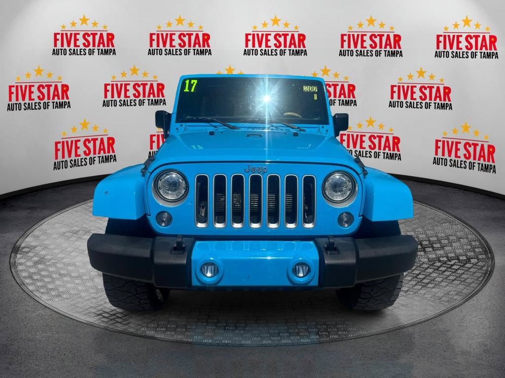 Used 2017 Jeep Wrangler Unlimited Sahara w/ Connectivity Group AWD/4WD image 2