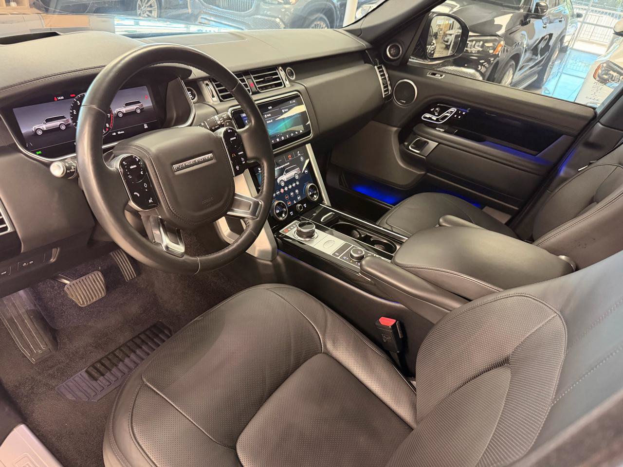 Used 2020 Land Rover Range Rover HSE AWD/4WD image 12