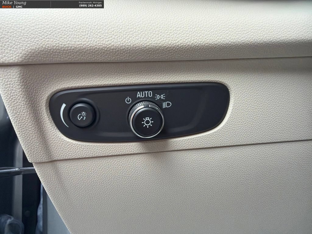 Used 2023 Buick Envision Preferred AWD/4WD image 15