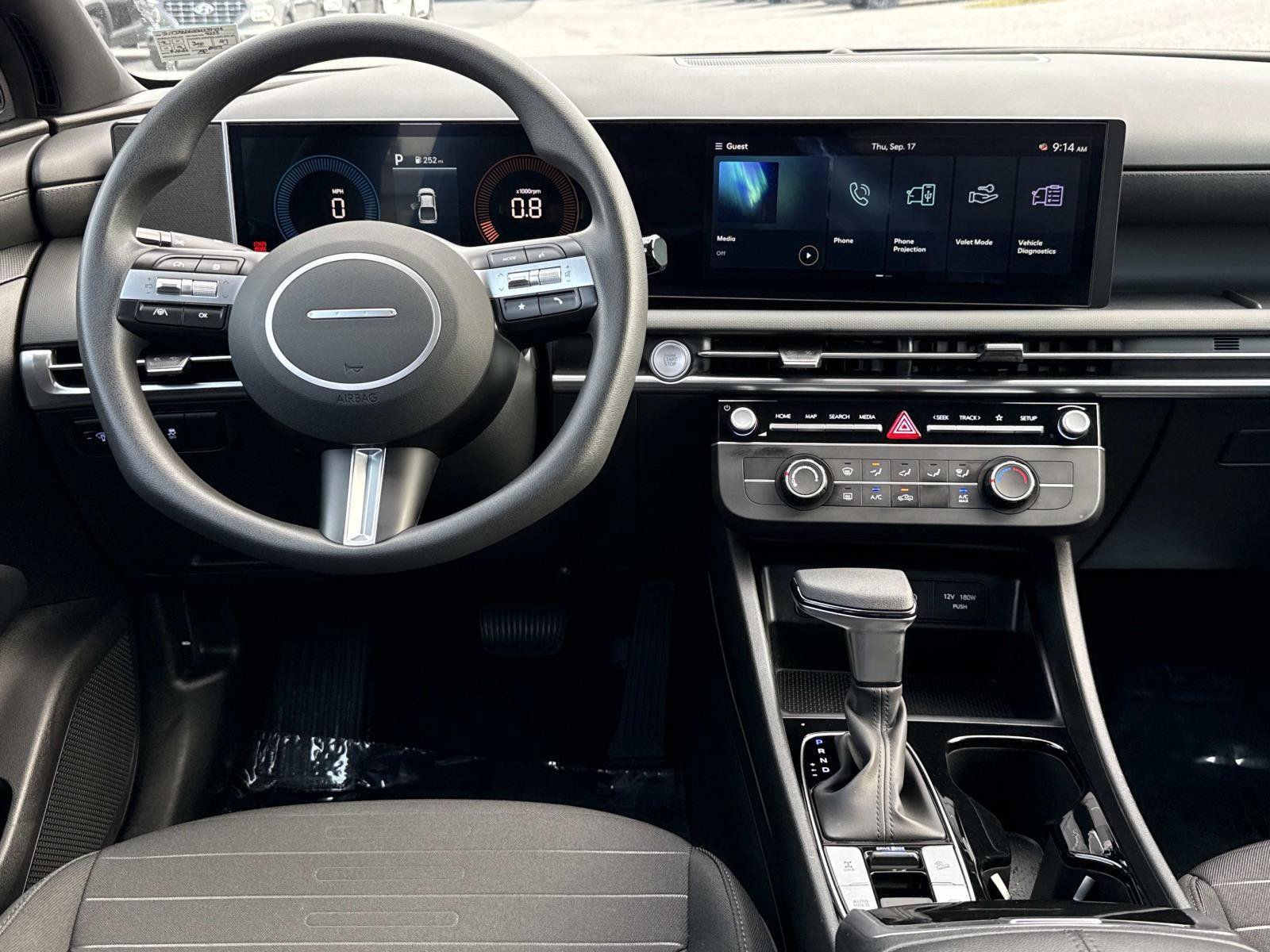 Certified 2025 Hyundai Santa Cruz SE AWD/4WD image 2