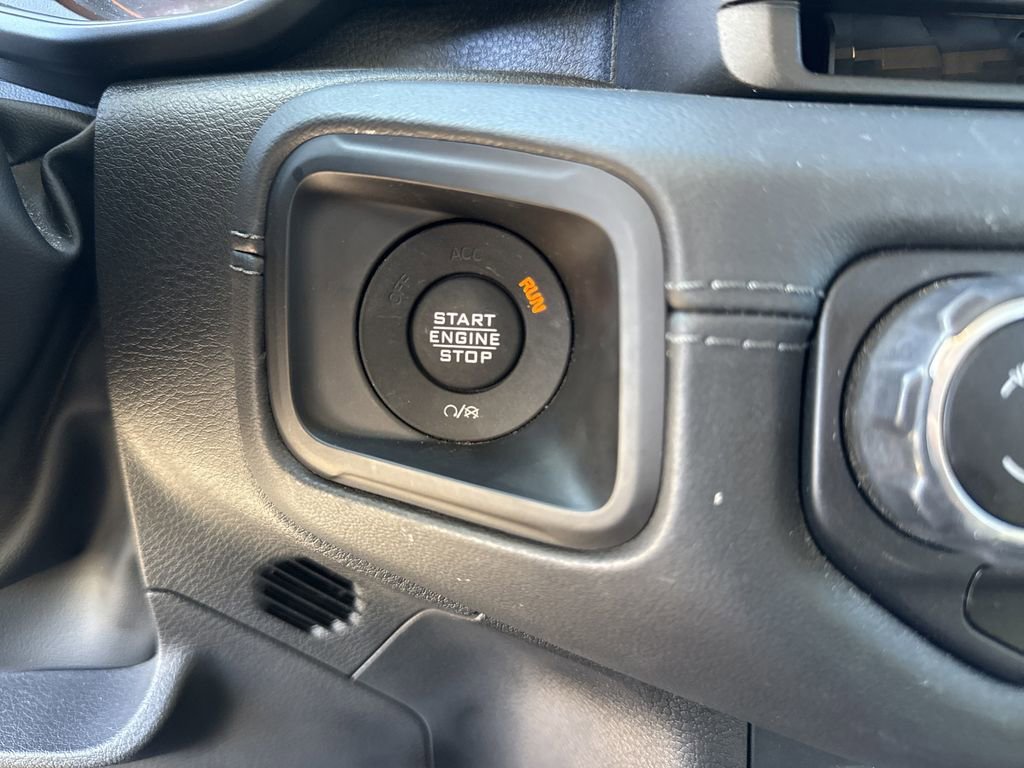 Used 2024 Jeep Gladiator Rubicon image 17