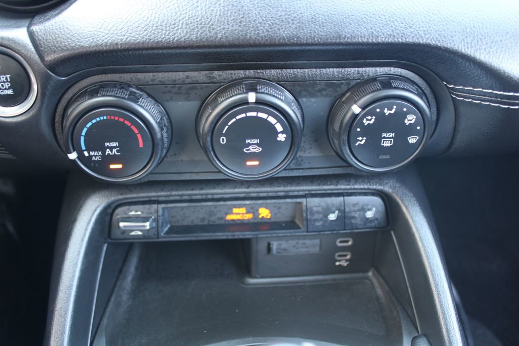 Used 2024 MAZDA MX-5 Miata RF Club w/ Interior Package RWD image 17