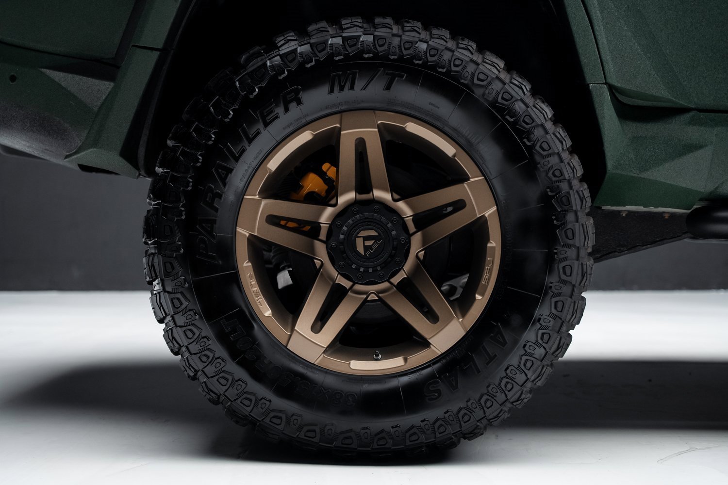 Used 2022 Rivian R1T Adventure image 32