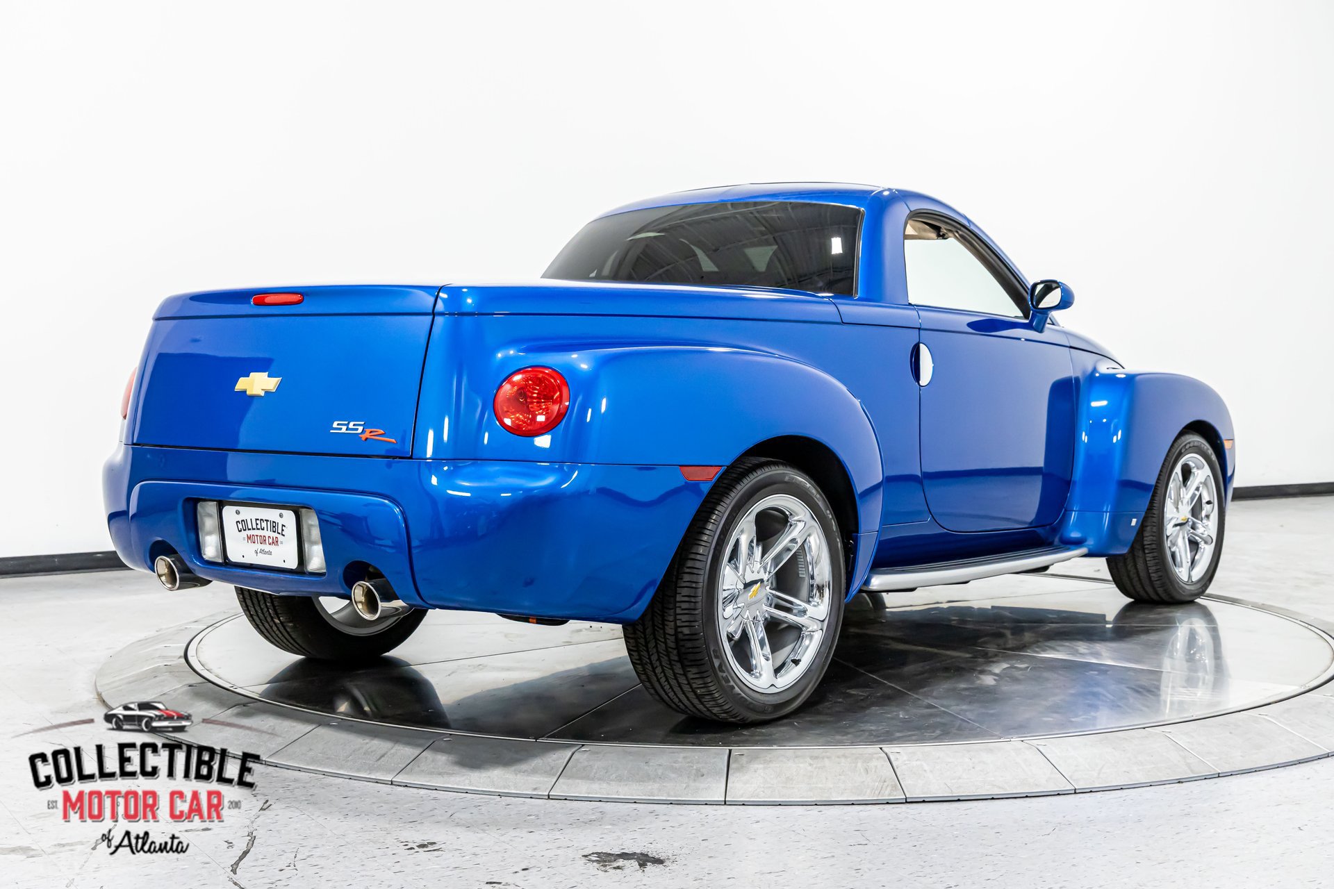 Used 2006 Chevrolet SSR w/ Preferred Equipment Group RWD image 19