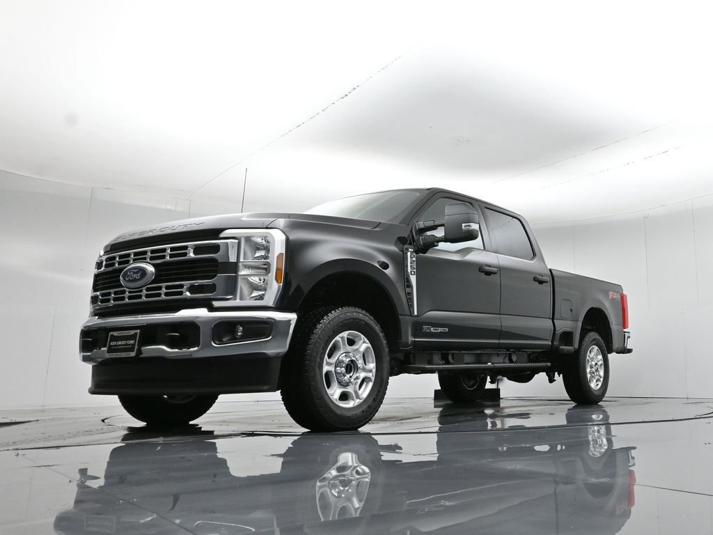 New 2026 Ford F250 XLT w/ FX4 Off-Road Package image 44