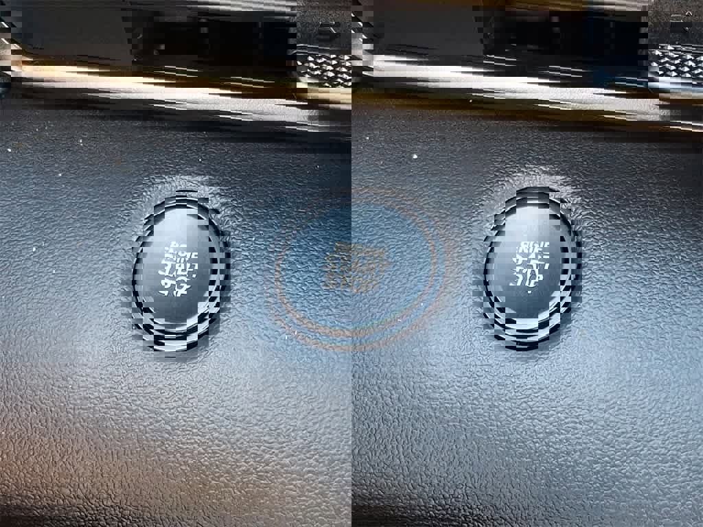 Used 2025 Hyundai Elantra Sport image 22