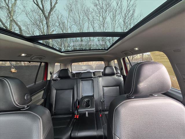 Certified 2022 Volkswagen Atlas SE w/ Panoramic Sunroof Package image 16