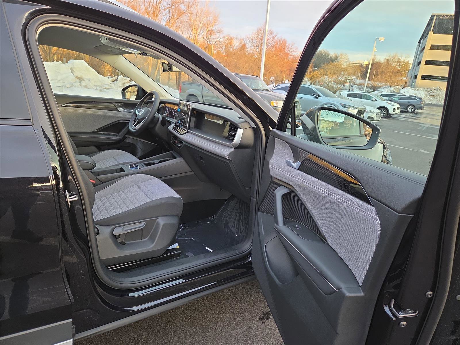 New 2026 Volkswagen Tiguan S image 25