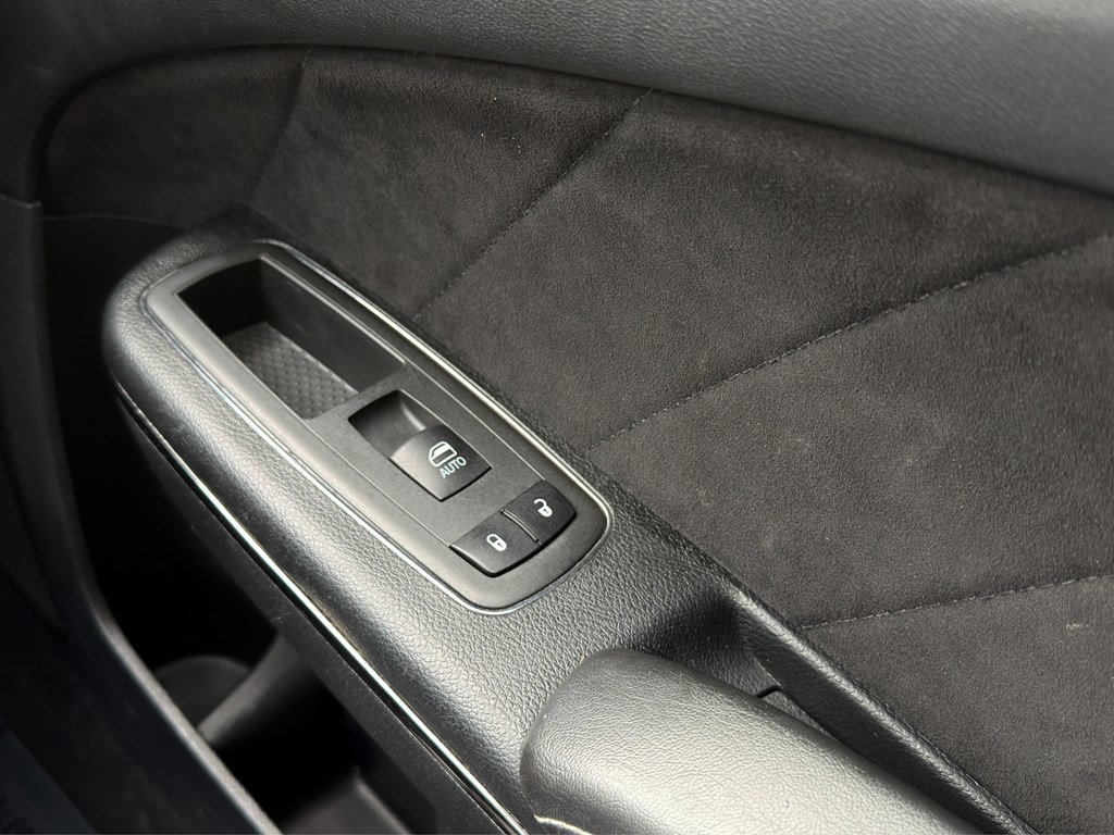 Used 2020 Dodge Charger SRT Hellcat w/ Harman/Kardon Audio Group RWD image 15