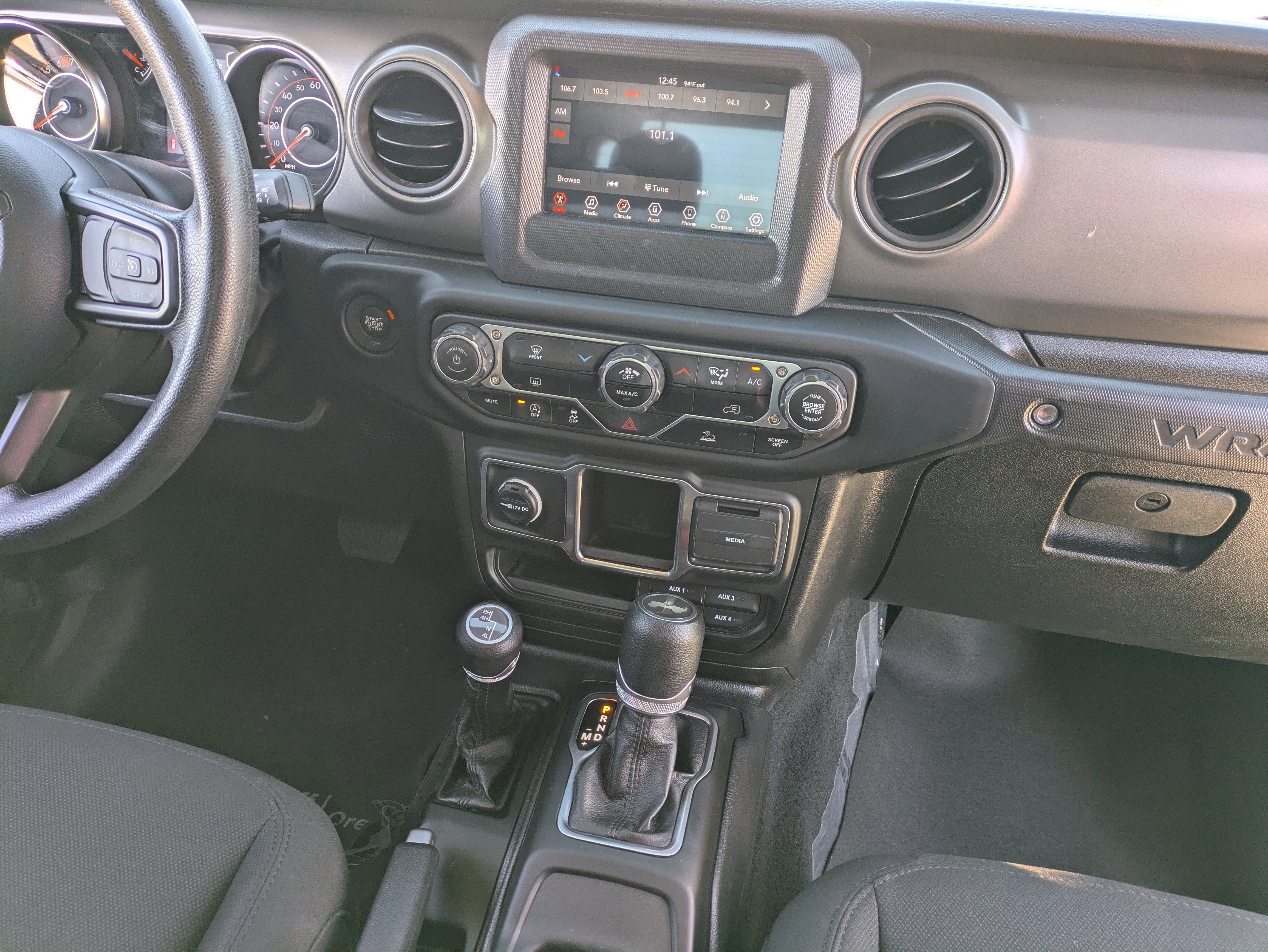 Used 2023 Jeep Wrangler Sport image 17