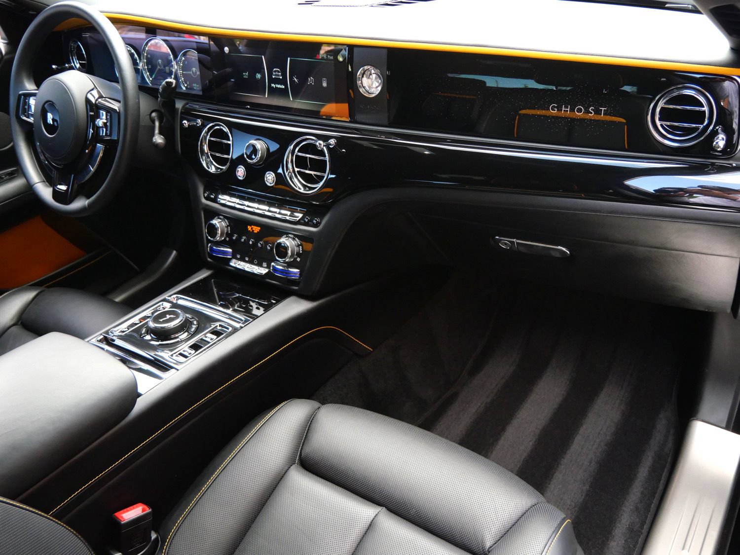 Certified 2022 Rolls-Royce Ghost AWD/4WD image 17