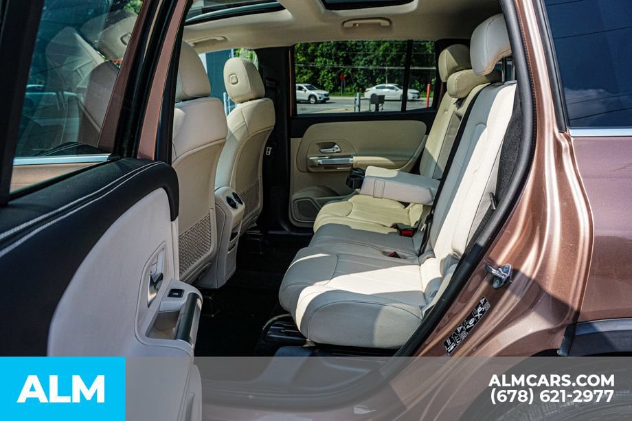 Used 2022 Mercedes-Benz GLB 250 4MATIC w/ Premium Package Lite image 21
