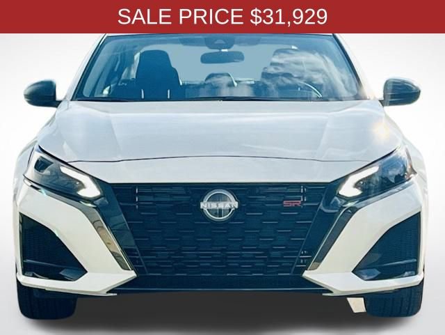 New 2025 Nissan Altima 2.5 SR w/ SR Premium Package image 3