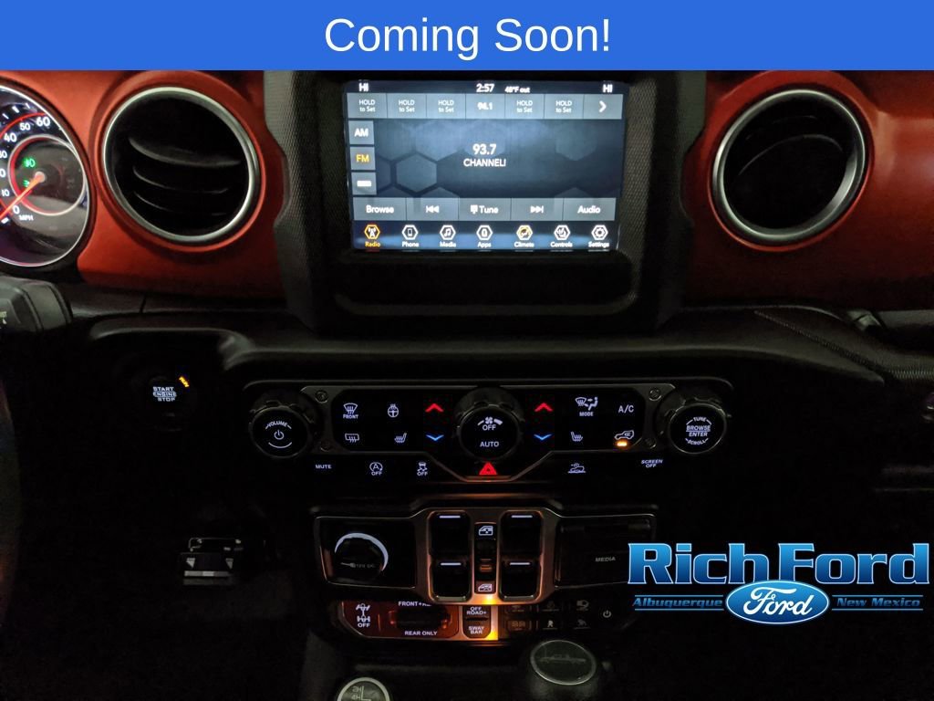 Used 2021 Jeep Gladiator Rubicon w/ Cold Weather Group image 14