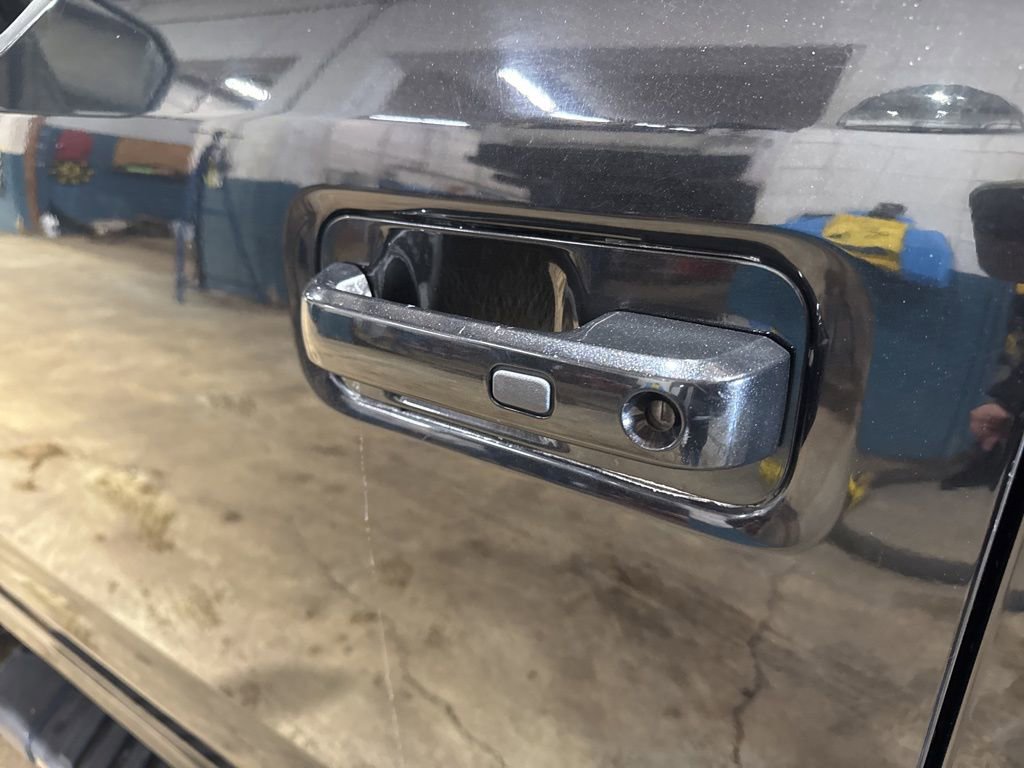 Used 2015 Ford F150 Lariat w/ Equipment Group 502A Luxury image 19