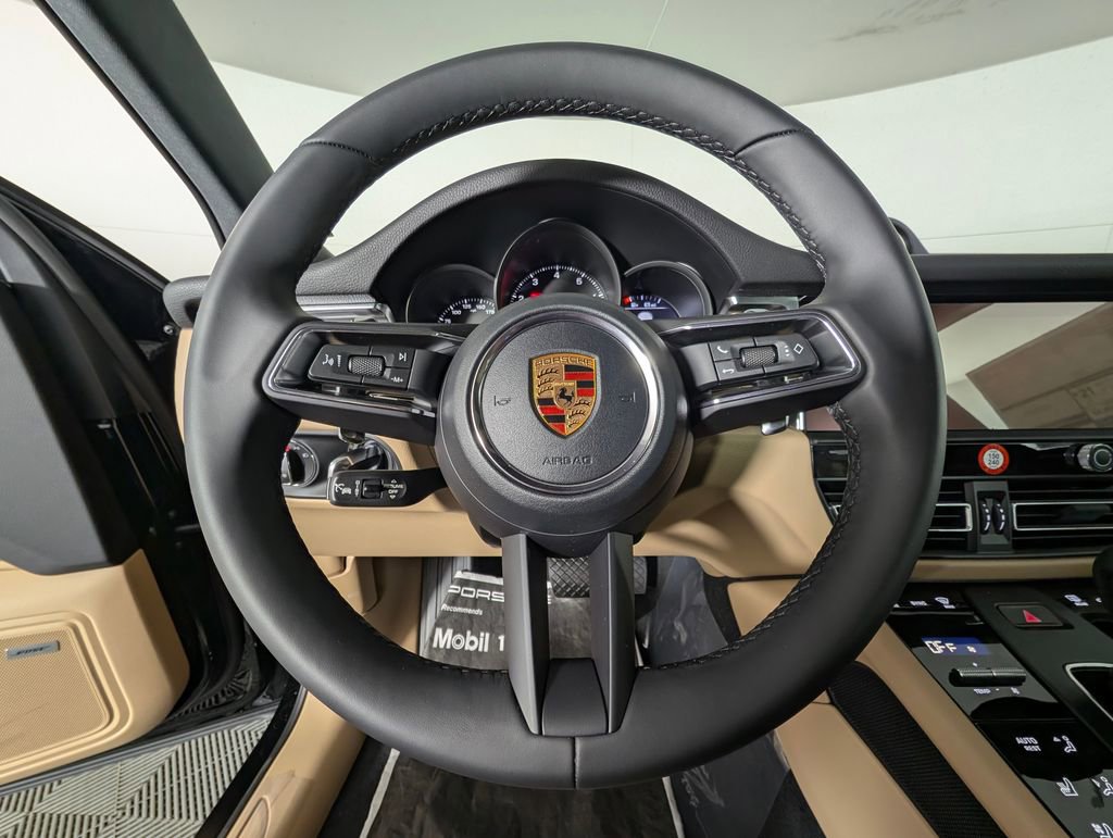 New 2026 Porsche Macan image 33
