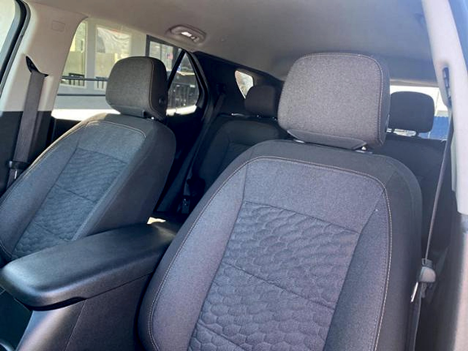 Used 2021 Chevrolet Equinox LT AWD/4WD image 22