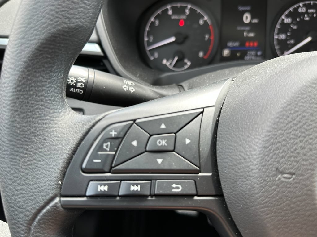 Used 2025 Nissan Altima 2.5 S FWD image 23