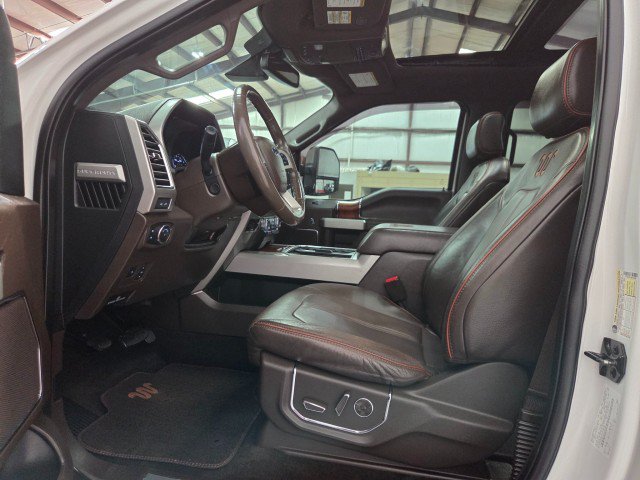 Used 2017 Ford F250 King Ranch w/ King Ranch Ultimate Package AWD/4WD image 6