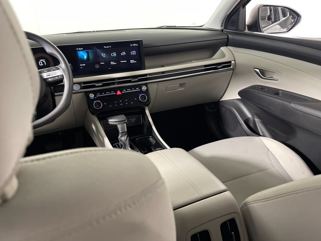 Used 2025 Hyundai Tucson SEL FWD image 17