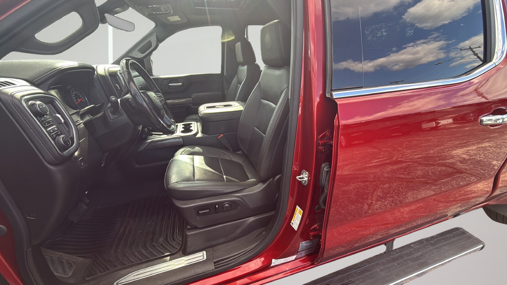 Used 2021 Chevrolet Silverado 1500 LTZ w/ LTZ Premium Package AWD/4WD image 32