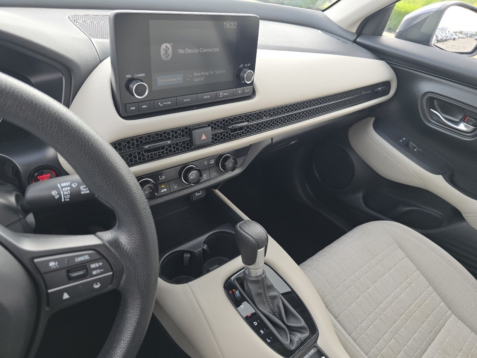 Used 2023 Honda HR-V LX image 27