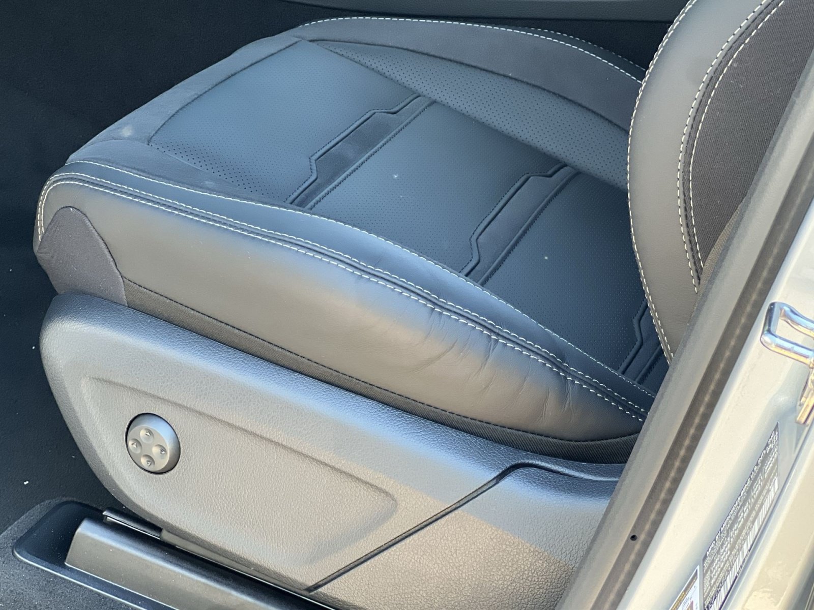 New 2026 Mercedes-Benz GLE 53 AMG 4MATIC Coupe image 19
