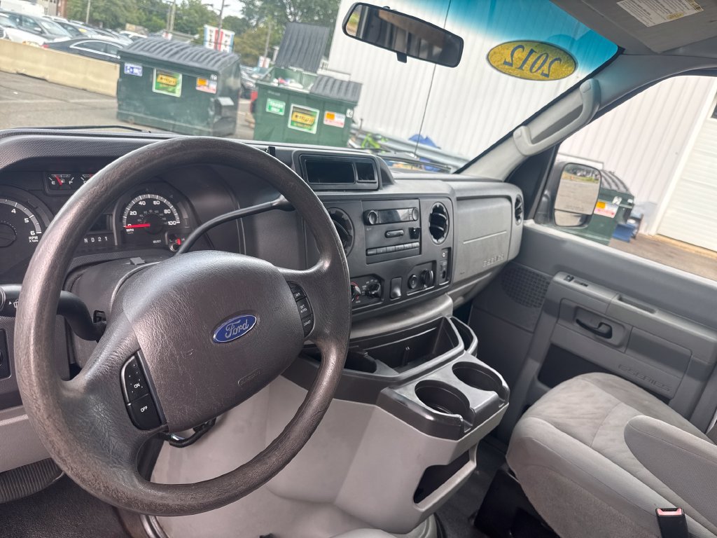 Used 2012 Ford E-250 and Econoline 250 w/ PWR Group RWD image 13
