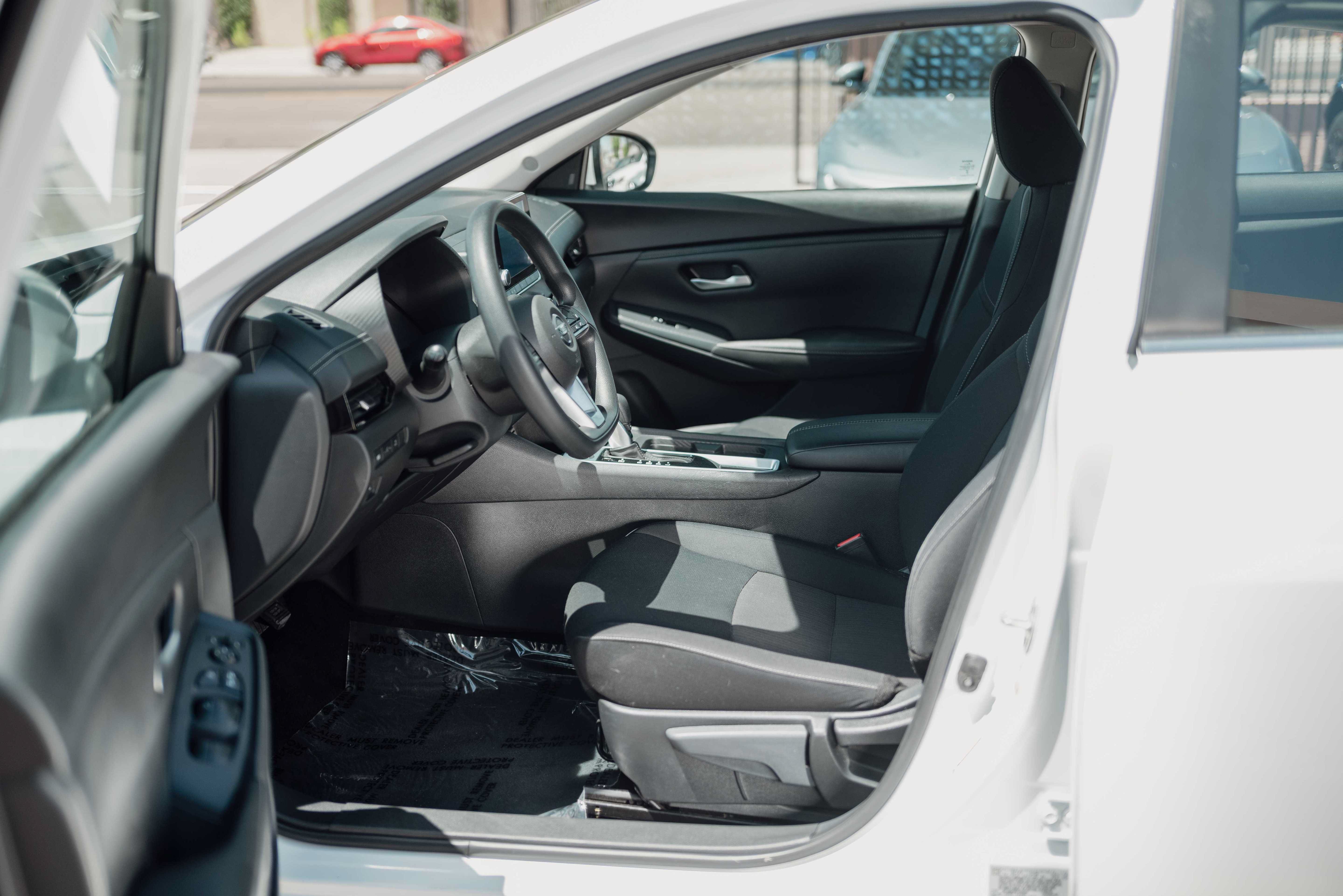 Used 2023 Nissan Sentra SV FWD image 8