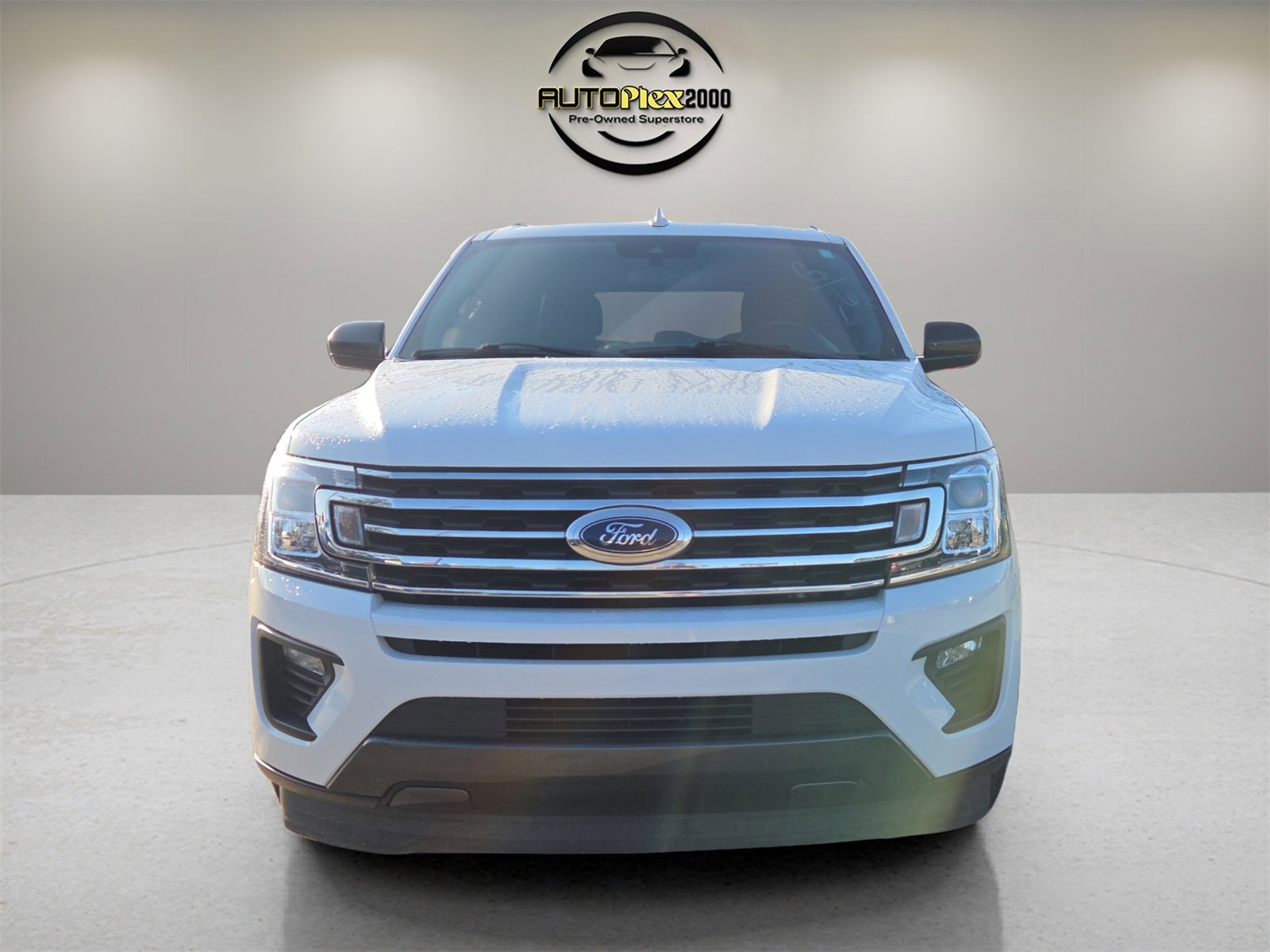 Used 2020 Ford Expedition XL image 2