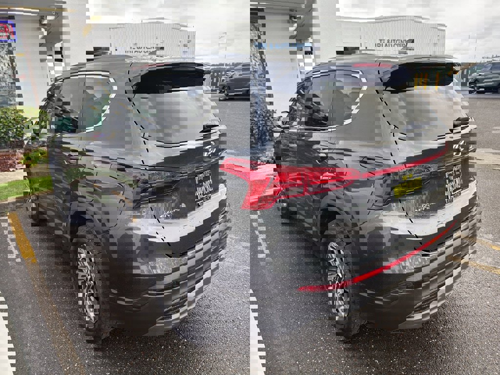 Used 2022 Hyundai Santa Fe SE w/ Cargo Package image 7