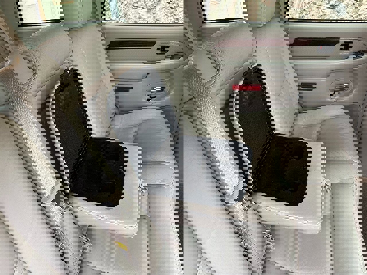 Used 2005 Cadillac Escalade AWD image 54